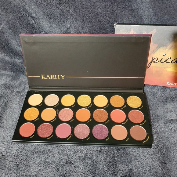Karity Picante Palette - Picture 2 of 5